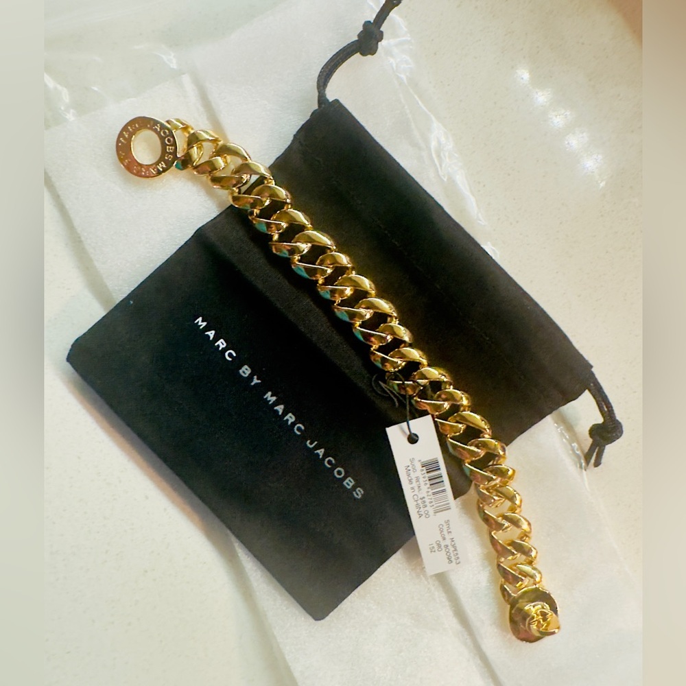 NWT Marc Jacobs gold chain bracelet